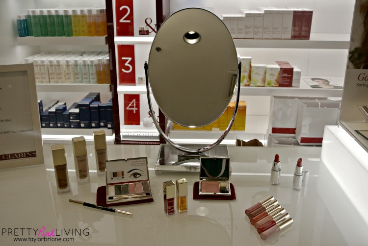 Clarins-Makeup Display